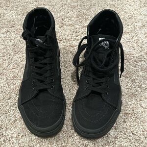 Vans Sk8 High Top black on black. Size men’s 6 / Women’s 7.5